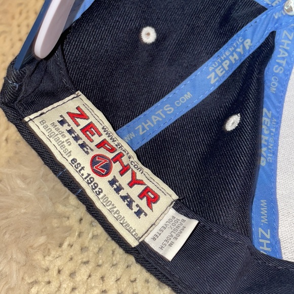 Winnipeg Jets hat - Picture 3 of 4